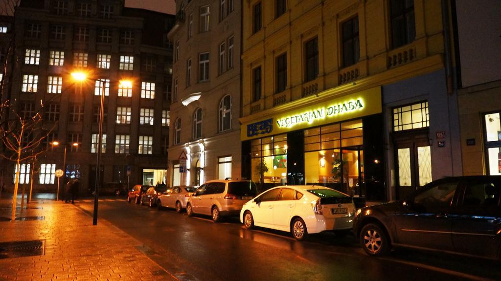 Suite Prague Apartment -Duplex, Up To 4People Eksteriør bilde
